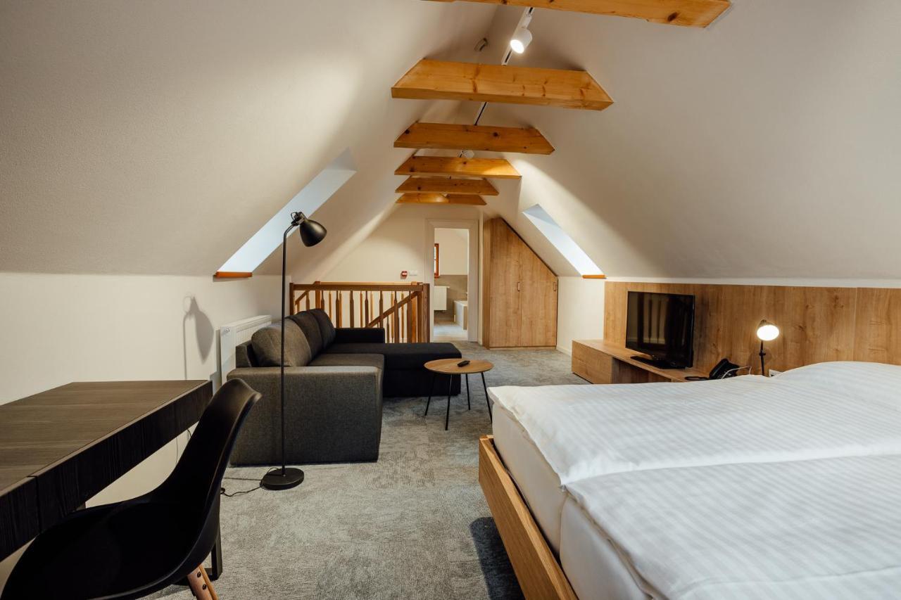 Resla Residence I, Ii, Банска-Штьявница Экстерьер фото